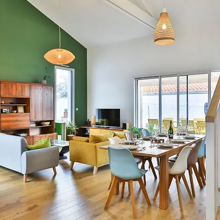 Sur - Maison Familiale