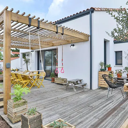 Sur - Maison Familiale