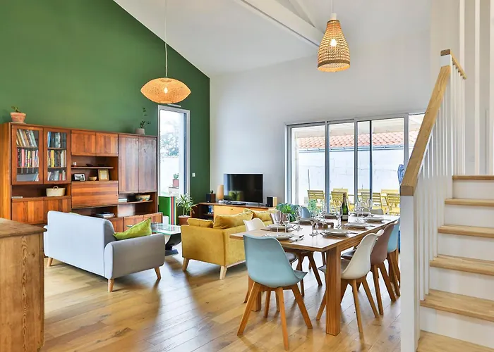 Sur - Maison Familiale